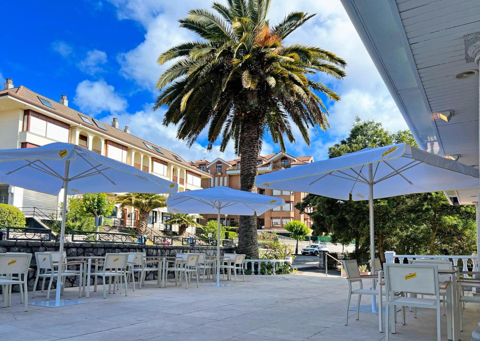 Moon Dreams Noja Hotel Exterior foto